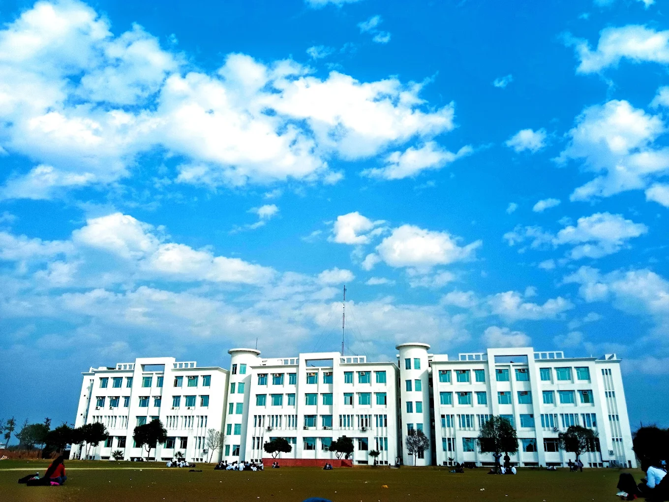 Aravali College of Engineering And Management