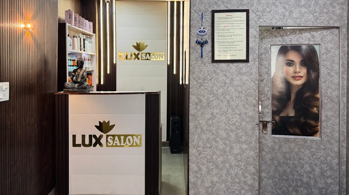Lux Salon