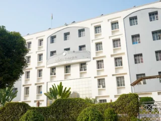 wretsrhyfhtrfewqretryhtte